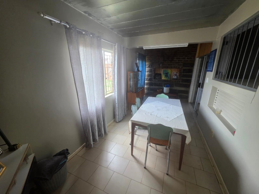 4 Bedroom Property for Sale in Roodepan Northern Cape